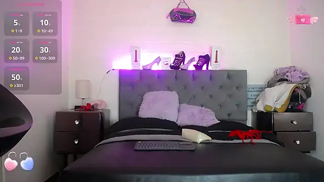 Snapshot of louise_nails chatting on 01-27-25, 12:16 louise nails online show from 01-27-25, 12:16