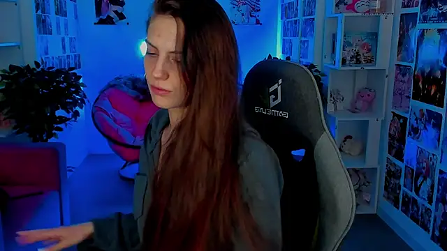 EmilyWilden online show from 03-18-25, 08:58