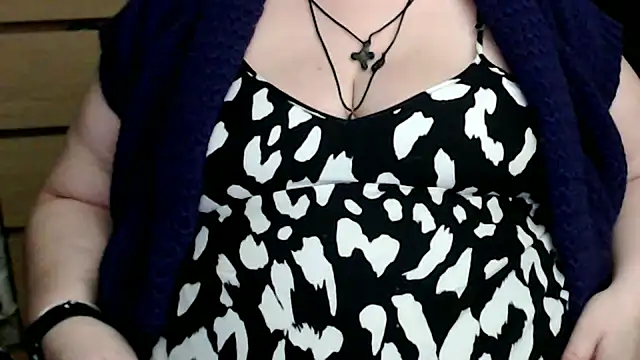 Snapshot of mayasmith chatting on 11-22-25, 08:41 mayasmith online show from 11-22-25, 08:41