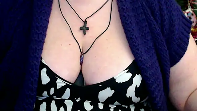 Snapshot of mayasmith chatting on 01-06-26, 11:36 mayasmith online show from 01-06-26, 11:36