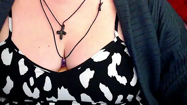 Snapshot of mayasmith chatting on 01-15-26, 08:12 mayasmith online show from 01-15-26, 08:12