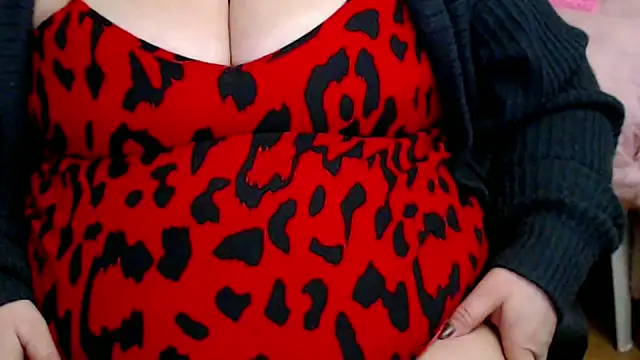 Snapshot of mayasmith chatting on 02-05-26, 08:52 mayasmith online show from 02-05-26, 08:52