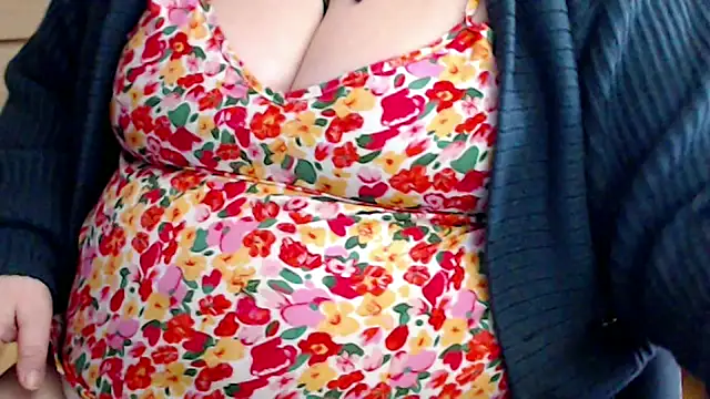 Snapshot of mayasmith chatting on 02-20-26, 10:49 mayasmith online show from 02-20-26, 10:49