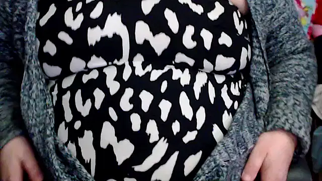 Snapshot of mayasmith chatting on 03-12-26, 09:26 mayasmith online show from 03-12-26, 09:26