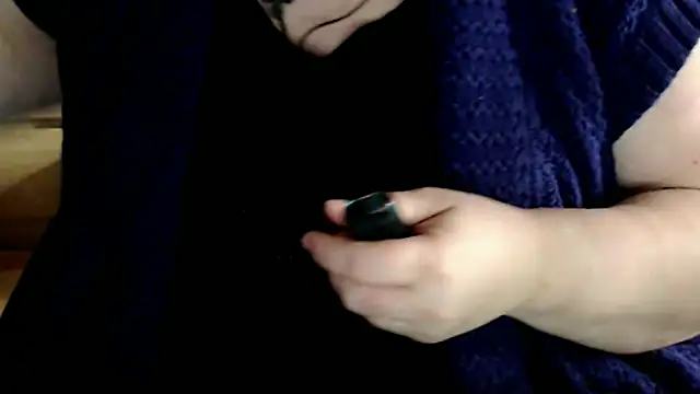 Snapshot of mayasmith chatting on 04-11-26, 09:24 mayasmith online show from 04-11-26, 09:24