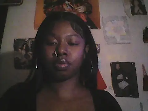 Snapshot of TinyBlazian901 chatting on 03-21-25, 12:18 TinyBlazian901 online show from 03-21-25, 12:18