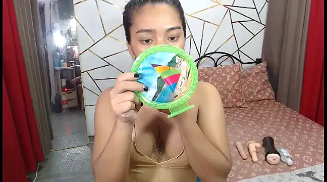 Snapshot of WildTsYhannaUncut chatting on 03-09-25, 02:43 WildTsYhannaUncut online show from 03-09-25, 02:43