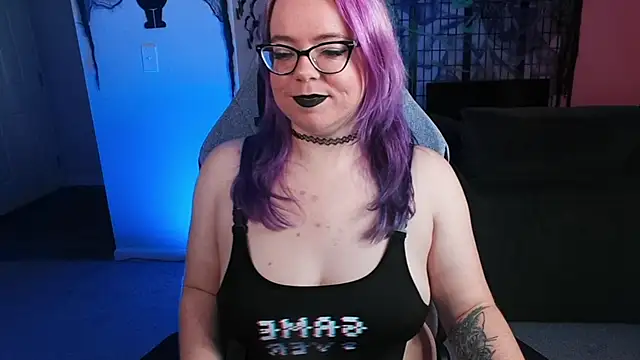 KiraSpitQueen online show from 11-05-25, 04:45