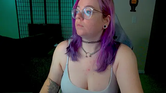 KiraSpitQueen online show from 11-20-25, 06:07