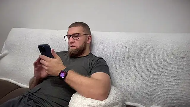 Bear bear  online show from 12-21-24, 09:58