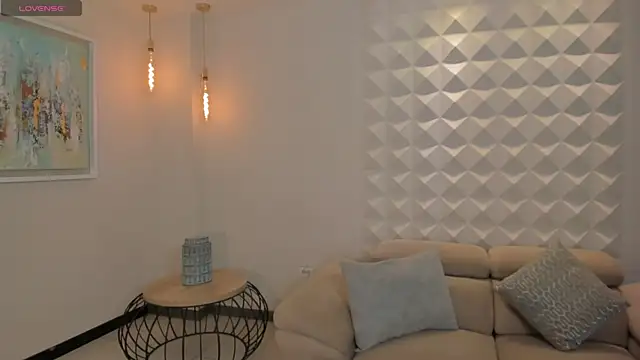 JuanitaClay online show from 11-06-25, 10:21