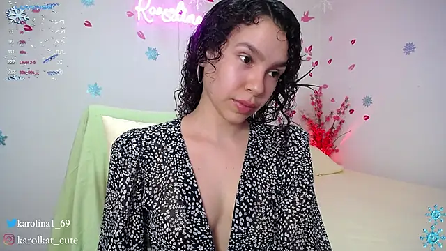 Snapshot of Karolina_1 chatting on 12-27-24, 09:43 Karolina 1 online show from 12-27-24, 09:43