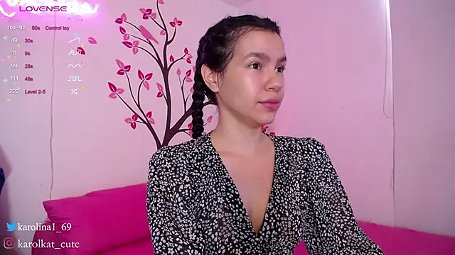 Snapshot of Karolina_1 chatting on 03-15-25, 02:45 Karolina 1 online show from 03-15-25, 02:45