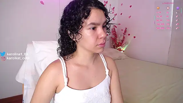 Snapshot of Karolina_1 chatting on 11-09-25, 01:53 Karolina 1 online show from 11-09-25, 01:53