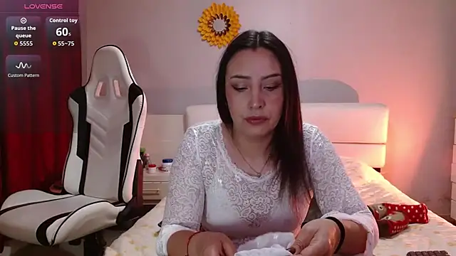 Freyja soh online show from 11-21-25, 09:02