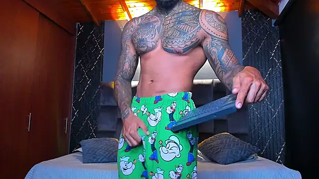 muscle man16 online show from 12-25-24, 03:49