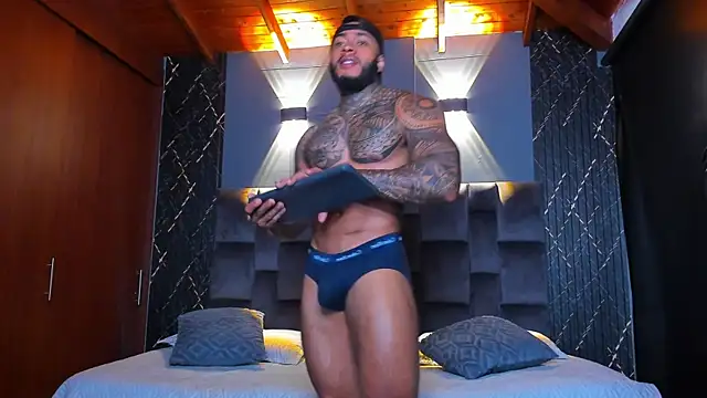 muscle man16 online show from 12-30-24, 12:54