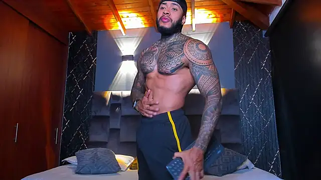 muscle man16 online show from 01-09-25, 02:51