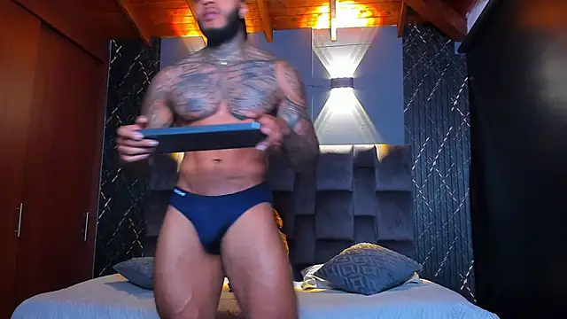 muscle man16 online show from 01-27-25, 04:22