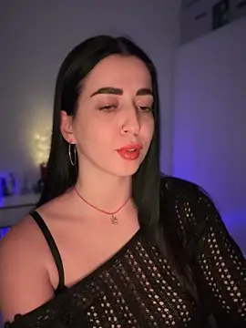 Snapshot of Emylia chatting on 12-08-24, 10:25 Emylia online show from 12-08-24, 10:25