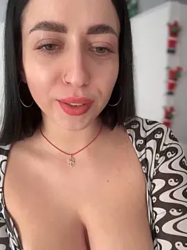 Snapshot of Emylia chatting on 01-02-25, 02:46 Emylia online show from 01-02-25, 02:46