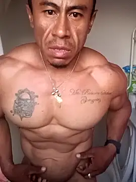 Snapshot of ivandignity chatting on 09-10-25, 12:10 ivandignity online show from 09-10-25, 12:10