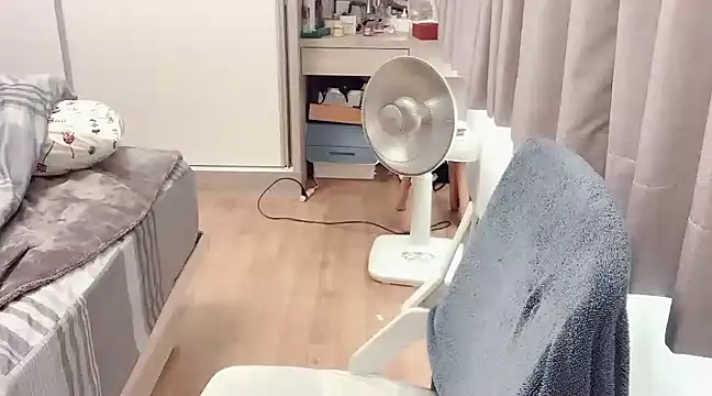 tw yaya online show from 01-24-25, 04:59