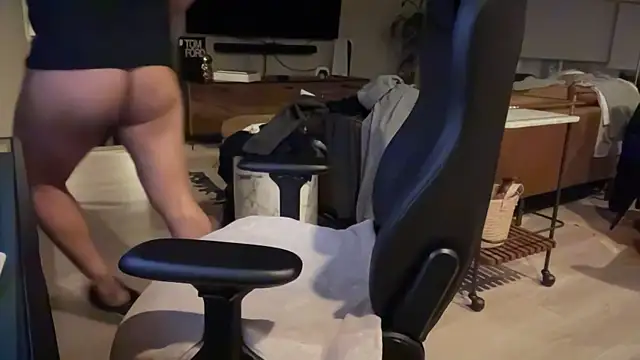 HungandThickLatin online show from 02-08-25, 01:44