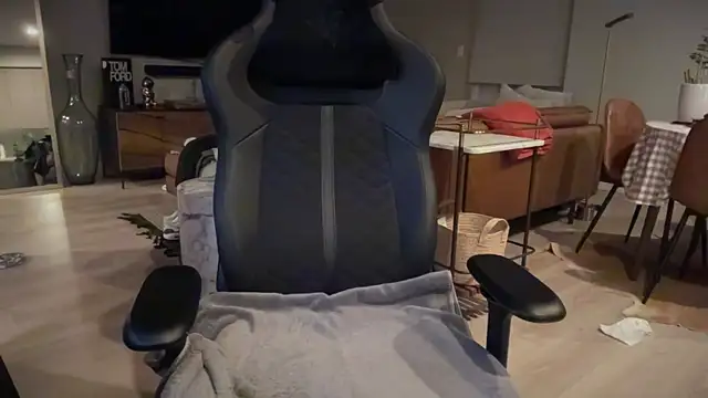 HungandThickLatin online show from 02-10-25, 01:22