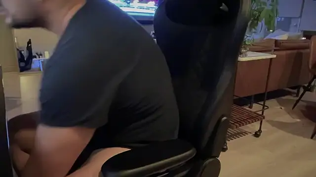 HungandThickLatin online show from 02-26-25, 04:47