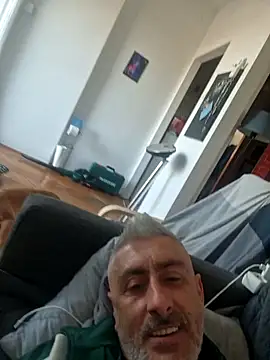 Snapshot of cuci45 chatting on 02-27-26, 03:01 cuci45 online show from 02-27-26, 03:01