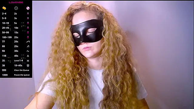 Snapshot of BubbbleGumm chatting on 11-29-25, 08:12 BubbbleGumm online show from 11-29-25, 08:12