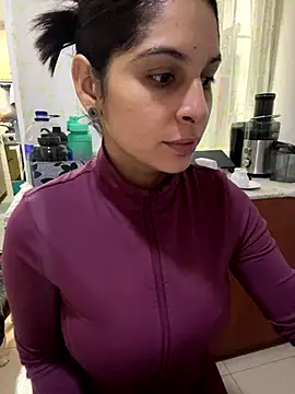 Snapshot of charlotte_stevenss_ chatting on 11-04-25, 03:44 charlotte stevenss online show from 11-04-25, 03:44