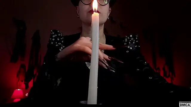 Amanita  Pantherina online show from 11-11-25, 11:54