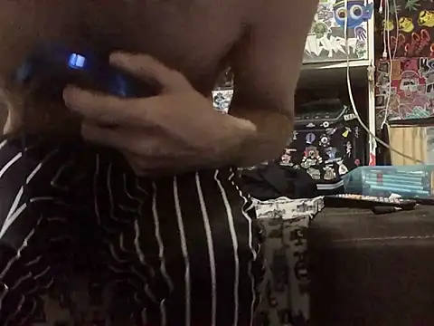 DAdrizzleman4187 online show from 02-12-25, 09:31