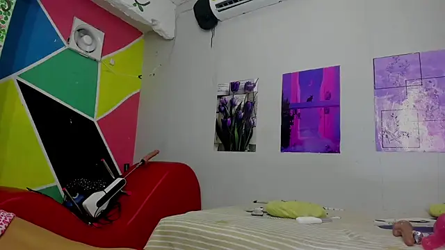 MarianaManzur online show from 02-18-25, 02:38