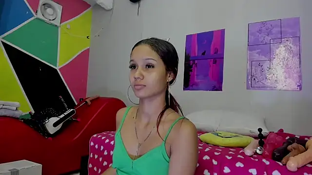 MarianaManzur online show from 02-28-25, 01:36