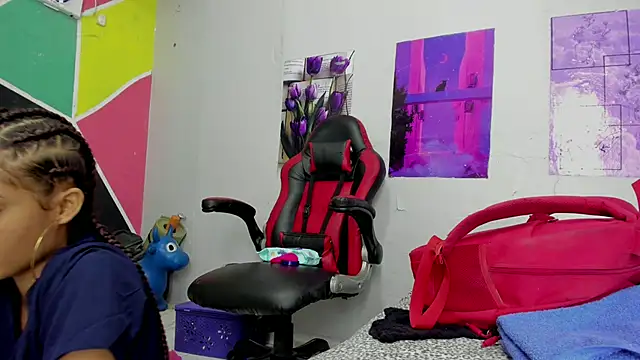 MarianaManzur online show from 09-13-25, 02:39