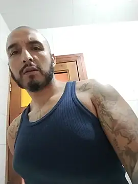 Snapshot of KenllyH chatting on 12-15-25, 08:46 KenllyH online show from 12-15-25, 08:46