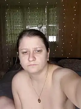 Snapshot of CumCpl chatting on 10-24-25, 06:43 CumCpl online show from 10-24-25, 06:43