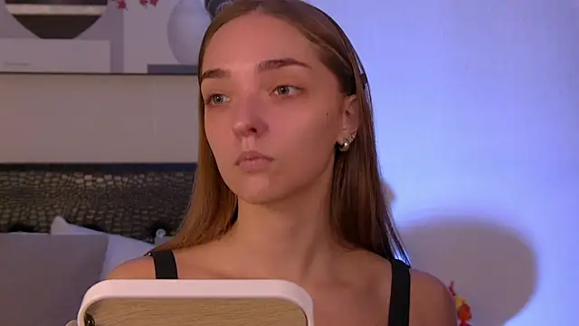 VirginieCruz online show from 11-22-25, 07:29