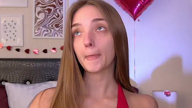 VirginieCruz online show from 02-20-26, 05:37