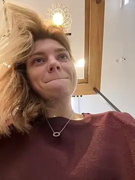 ValenciaShock online show from 10-11-25, 06:45