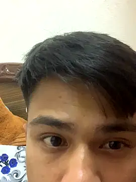 Snapshot of Hullax chatting on 11-03-25, 03:46 Hullax online show from 11-03-25, 03:46