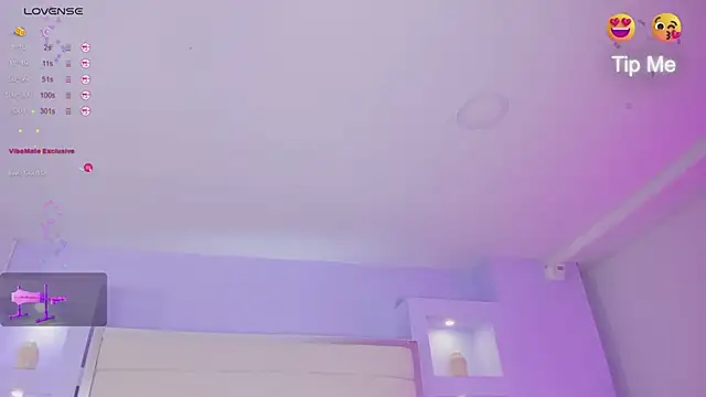 Snapshot of Isabella_Daniell chatting on 02-20-25, 07:01 Isabella Daniell online show from 02-20-25, 07:01