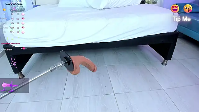 Snapshot of Isabella_Daniell chatting on 03-07-25, 04:02 Isabella Daniell online show from 03-07-25, 04:02