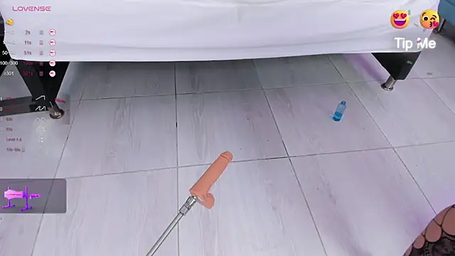 Snapshot of Isabella_Daniell chatting on 03-22-25, 06:54 Isabella Daniell online show from 03-22-25, 06:54