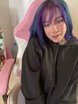 Lucygothic online show from 12-27-24, 08:50