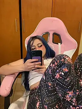 Lucygothic online show from 01-29-25, 09:44