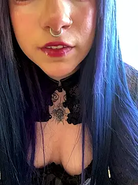 Lucygothic online show from 02-25-25, 09:46